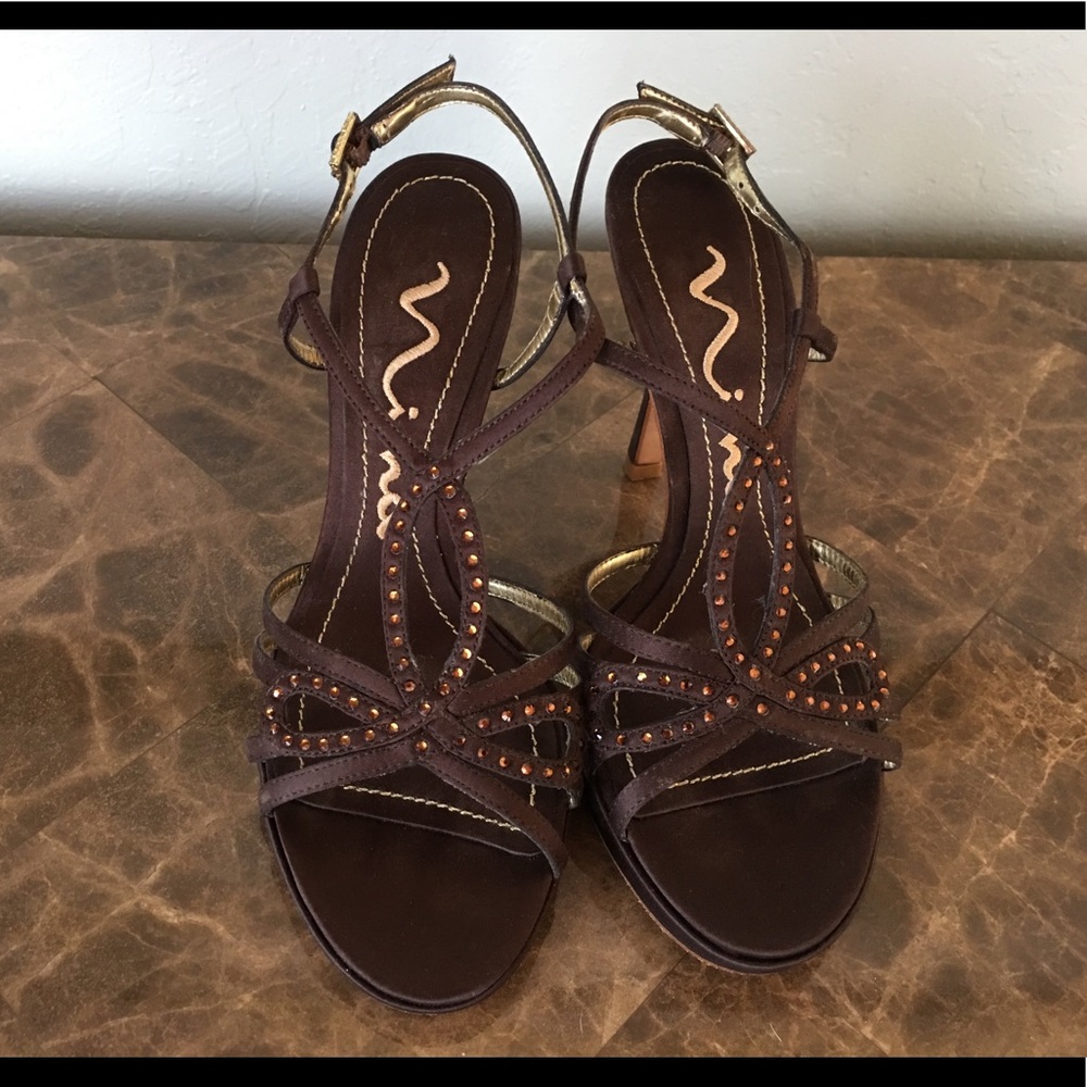 Nina sandals size 5